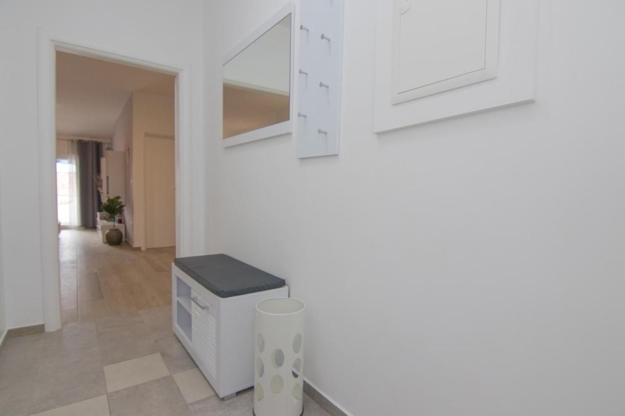 Apartment Neda Krk Town Eksteriør bilde